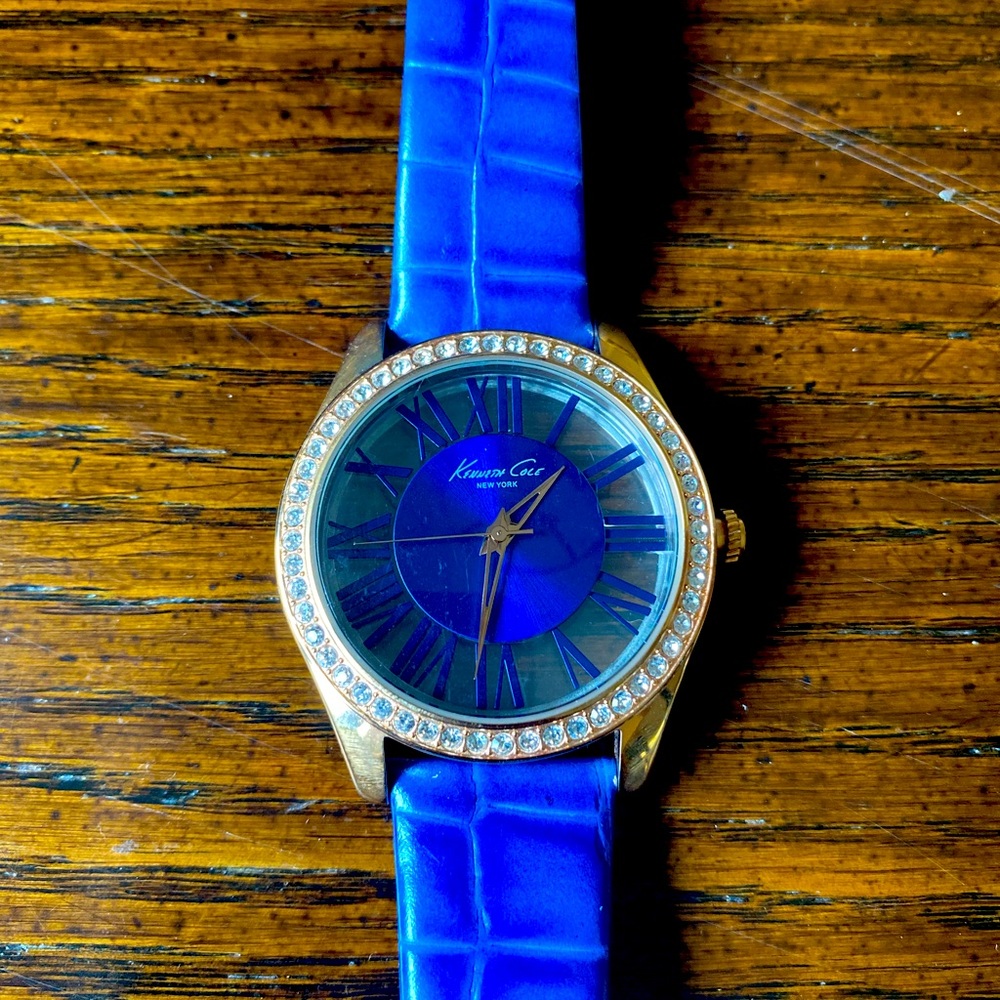 Blue/yellow gold Kenneth Cole watch
